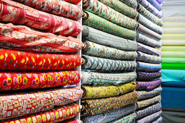 چرا بازار رشت بهترین مکان برای خرید عمده پارچه است؟