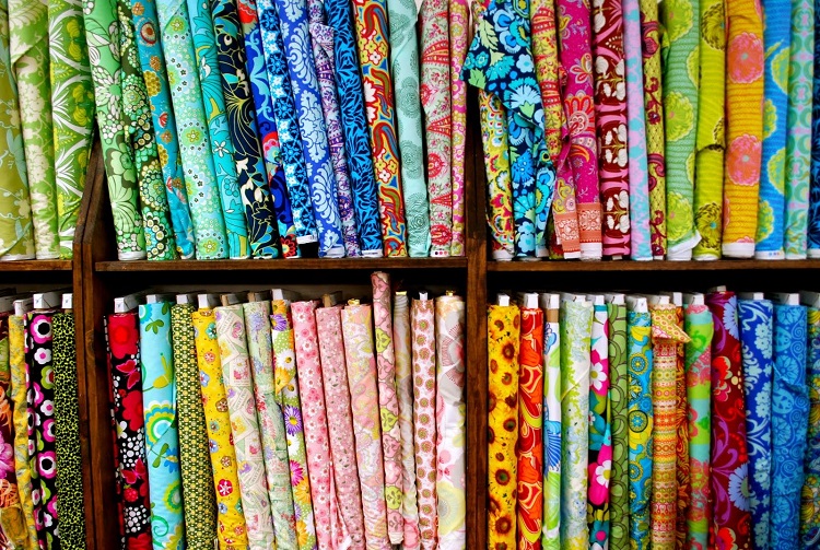 چگونه پارچه‌های خود را به درستی نگهداری و تمیز کنیم؟