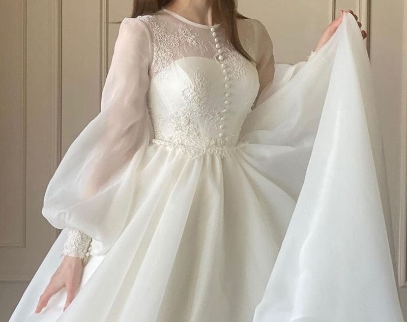 بهترین پارچه برای دوخت لباس عروس کدام است؟